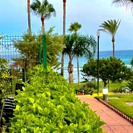 Mi Capricho 2ba Beachfront Complex-apartment Beachside With Sea Views *